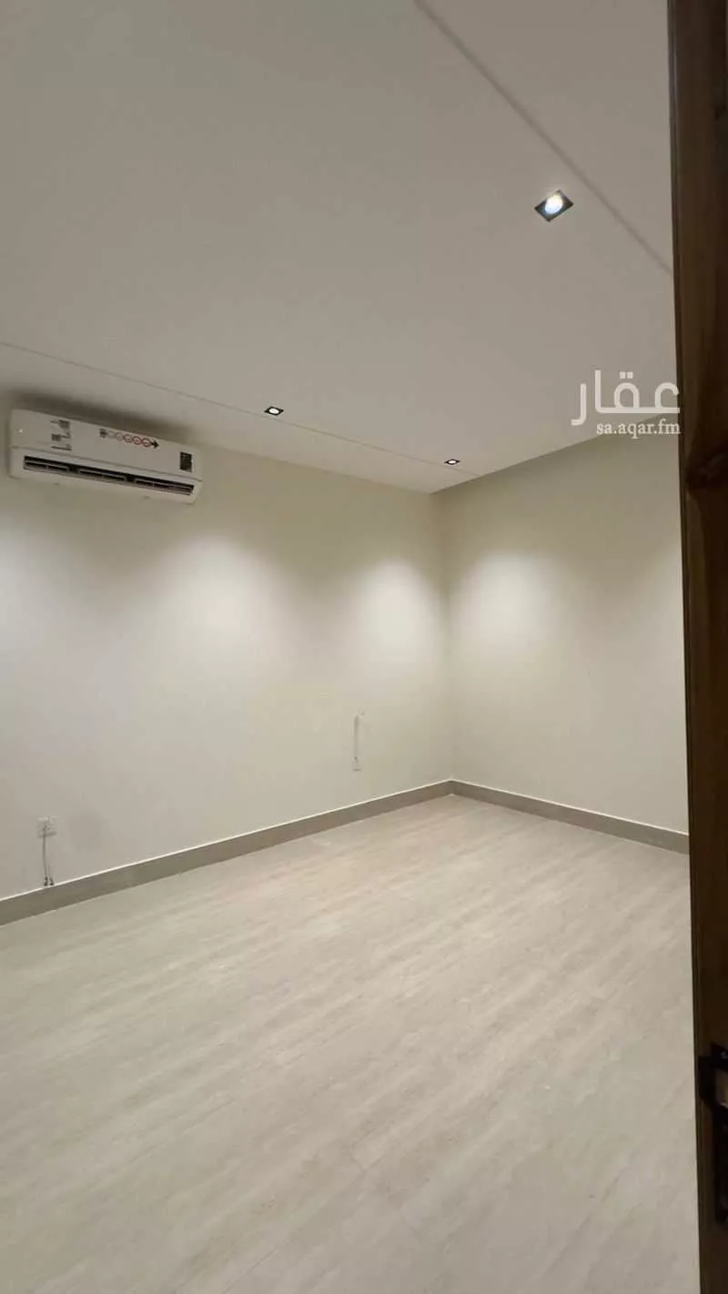 5 bedroom villa in Al Mahdiyyah 4