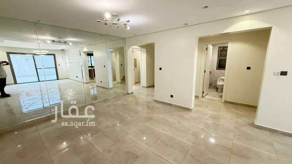 فيلا 5 غرف في النرجس 2