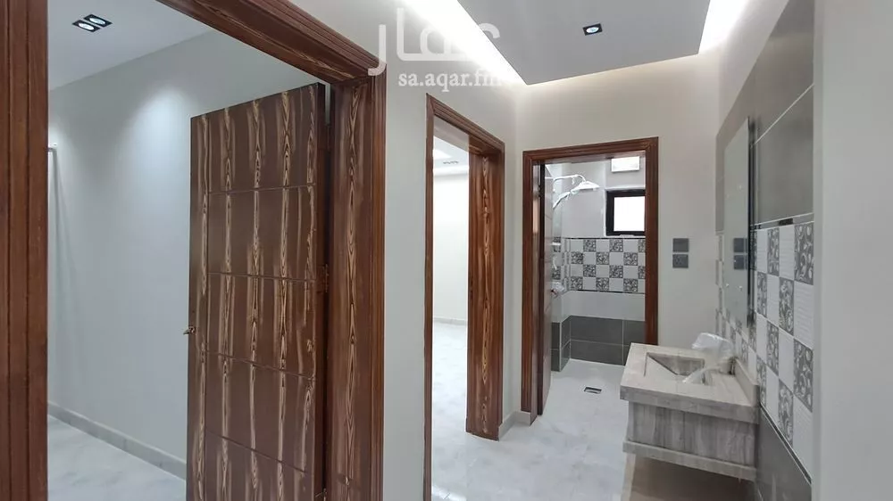 عمارة 660 م² في الشوقية 5