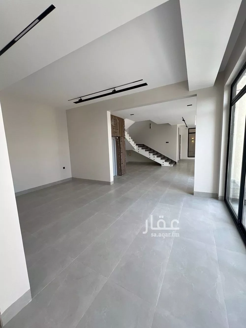 فيلا 6 غرف في المهدية 3