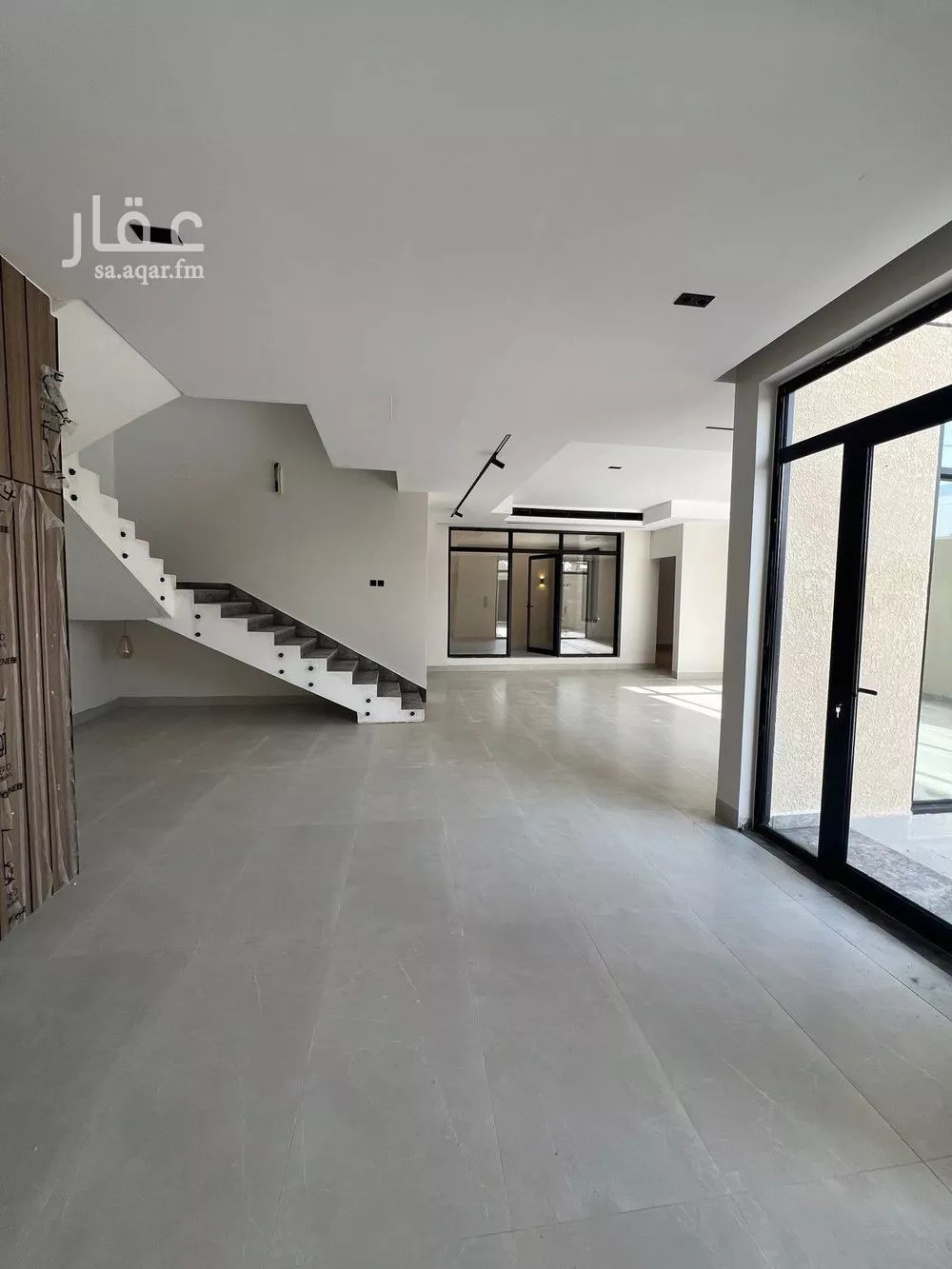 فيلا 6 غرف في المهدية 4