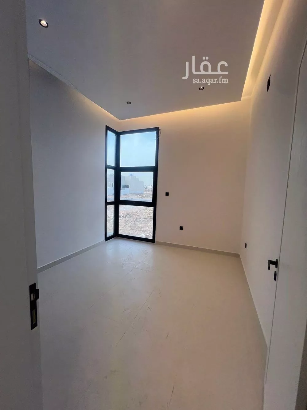 فيلا 6 غرف في المهدية 5