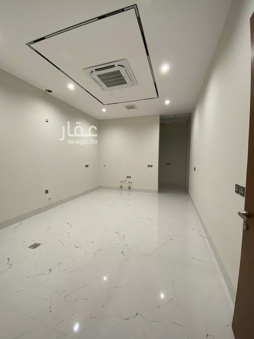 فيلا 5 غرف في المهدية 4