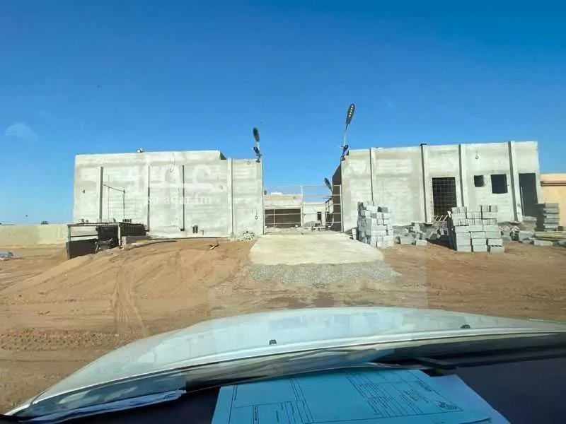 900 sqm land in Az Zomorod 2