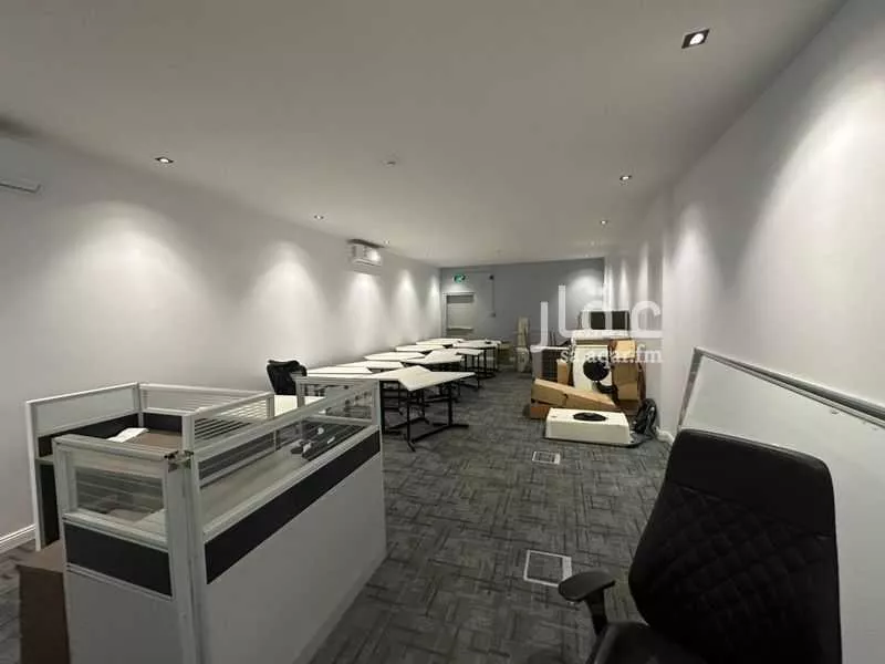 عمارة 5395 م² في الربيع 3