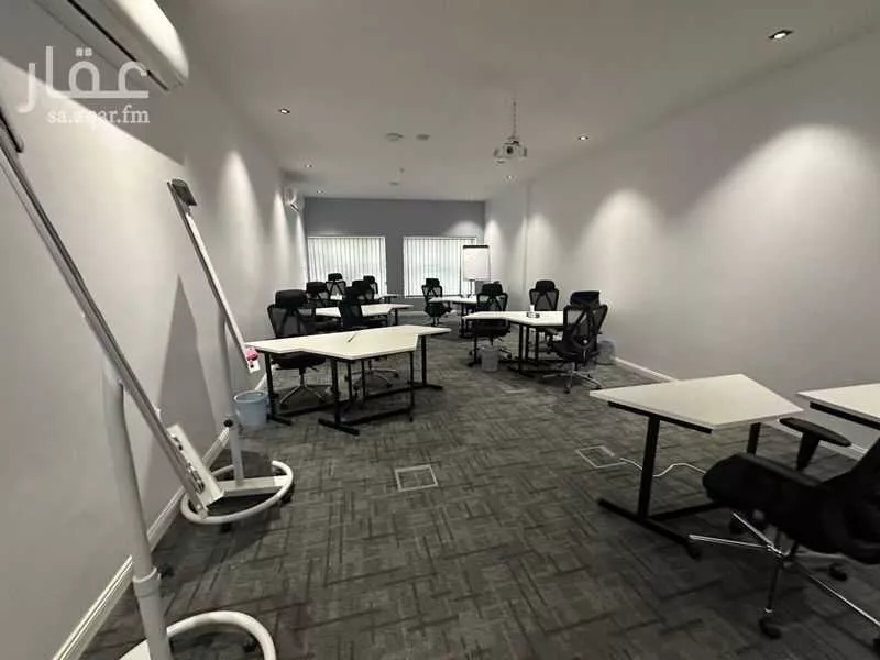 عقار 8 غرف في الربيع، الرياض 11