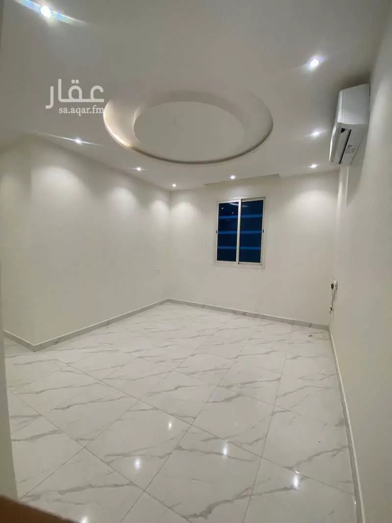 شقة 3 غرف في العقيق 4