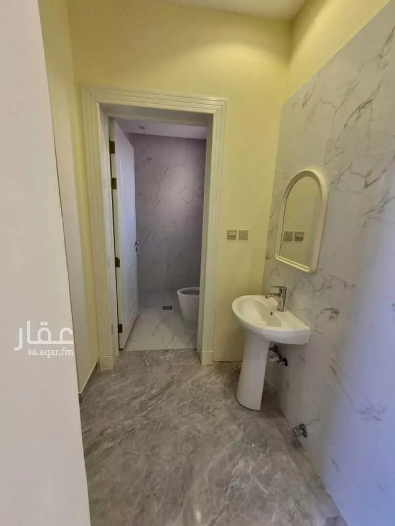 5 bedroom villa in Al Aqiq, Riyadh 9