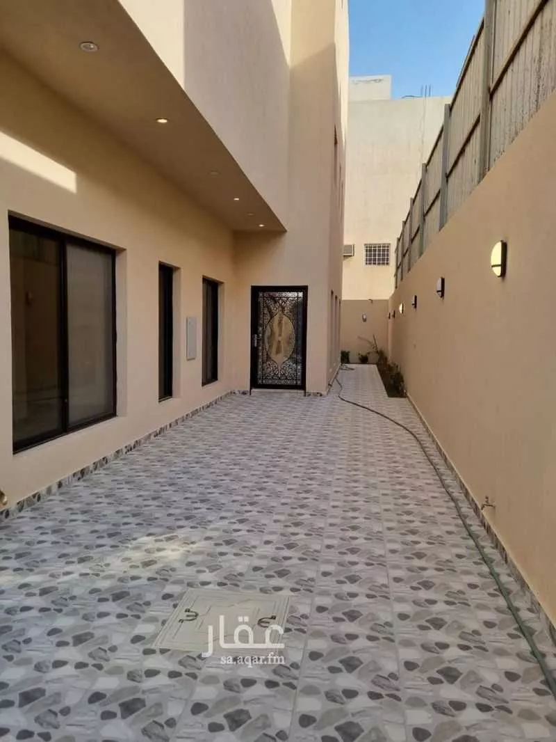 5 bedroom villa in Al Aqiq, Riyadh 4