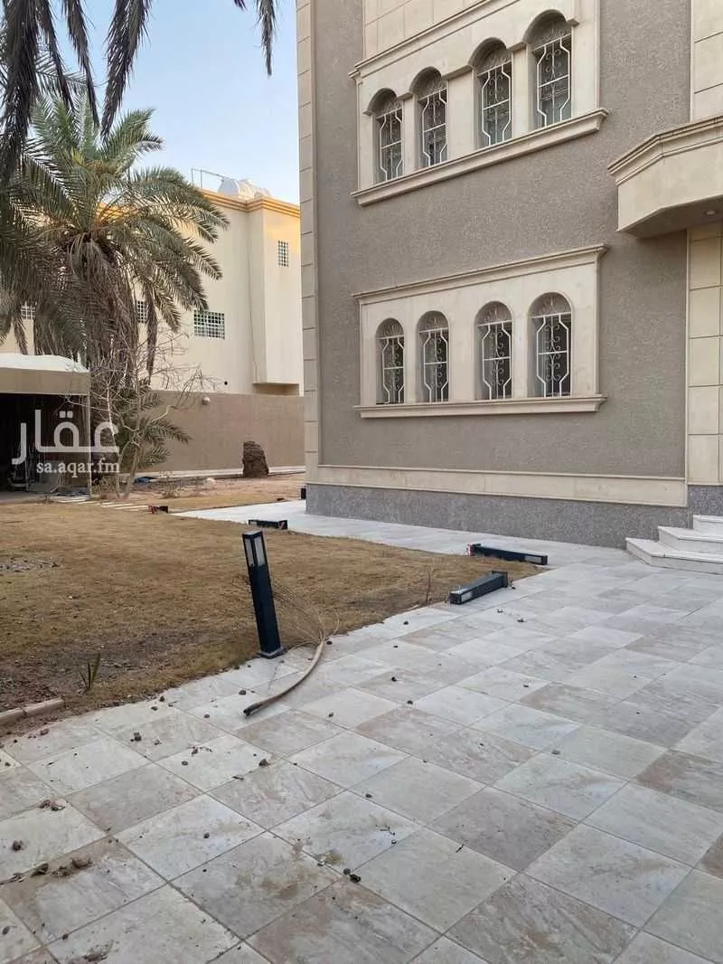 8 bedroom villa in Al Aqiq 3