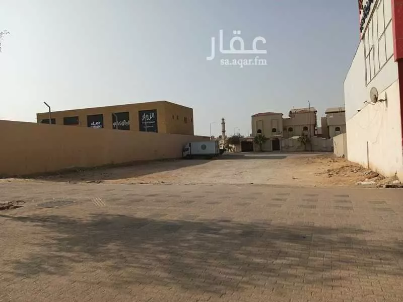 أرض 1300 م² في الحزم 2