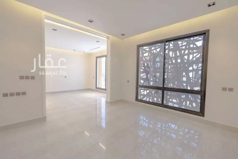 شقة 6 غرف في الرمال 3