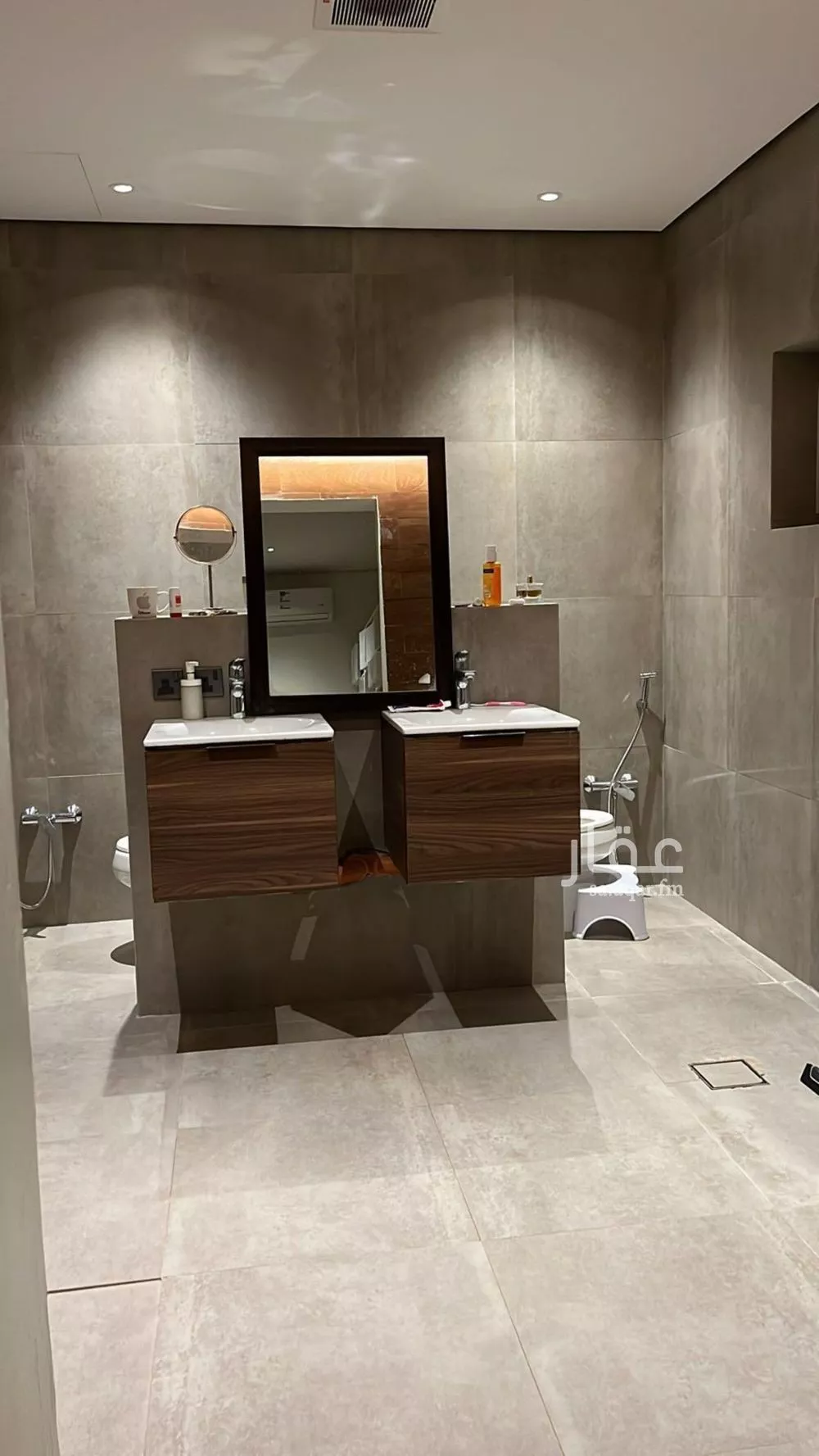 5 bedroom villa in Al Qairawan 2