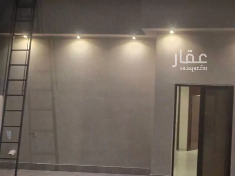 فيلا 6 غرف في الشراع 5