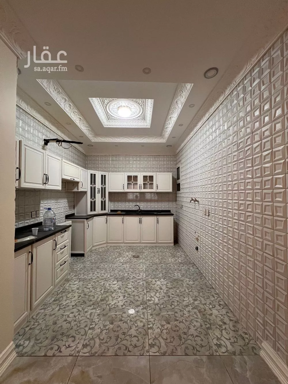 شقة 4 غرف في الريان 5