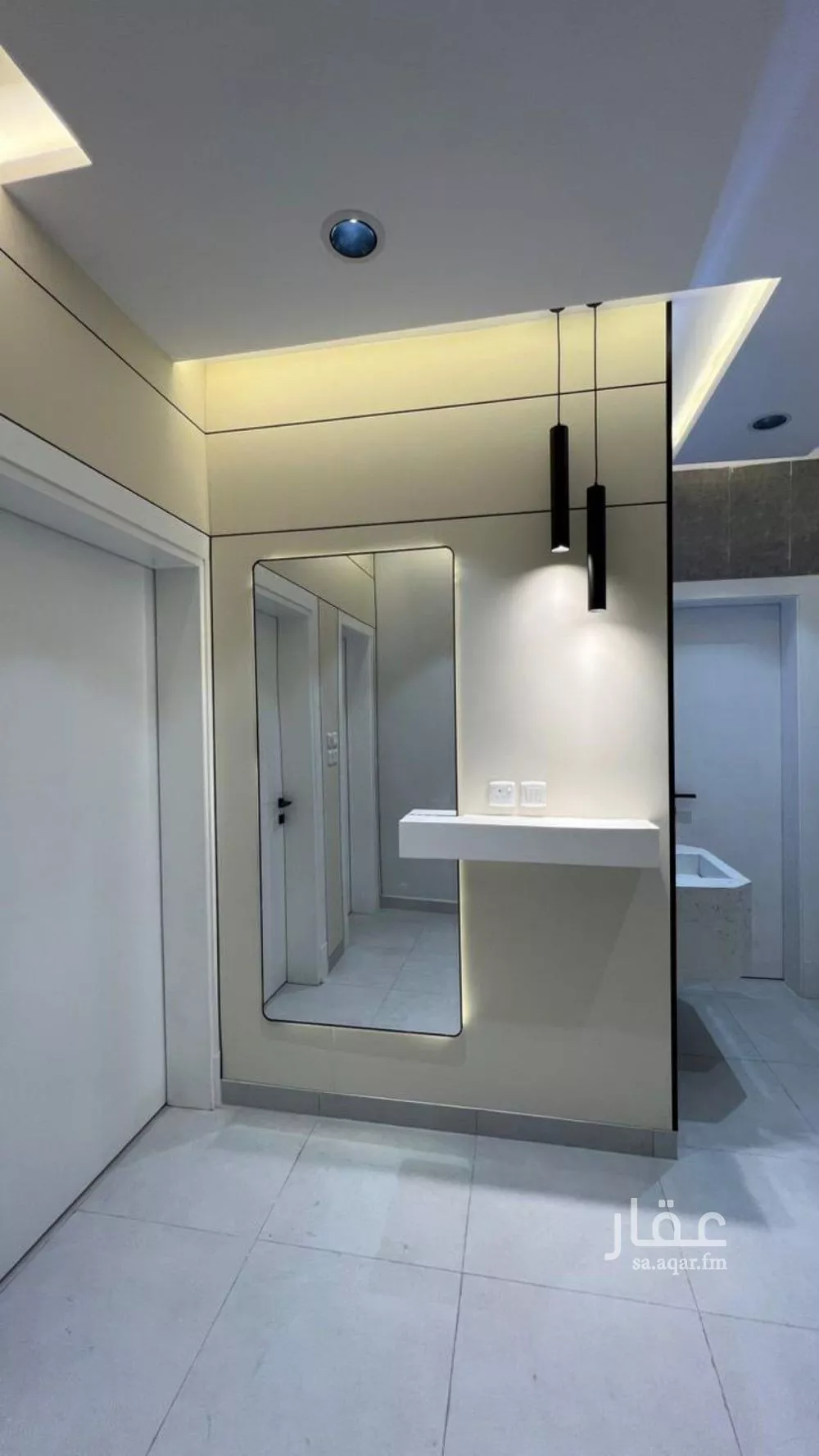 شقة 6 غرف في الريان 1