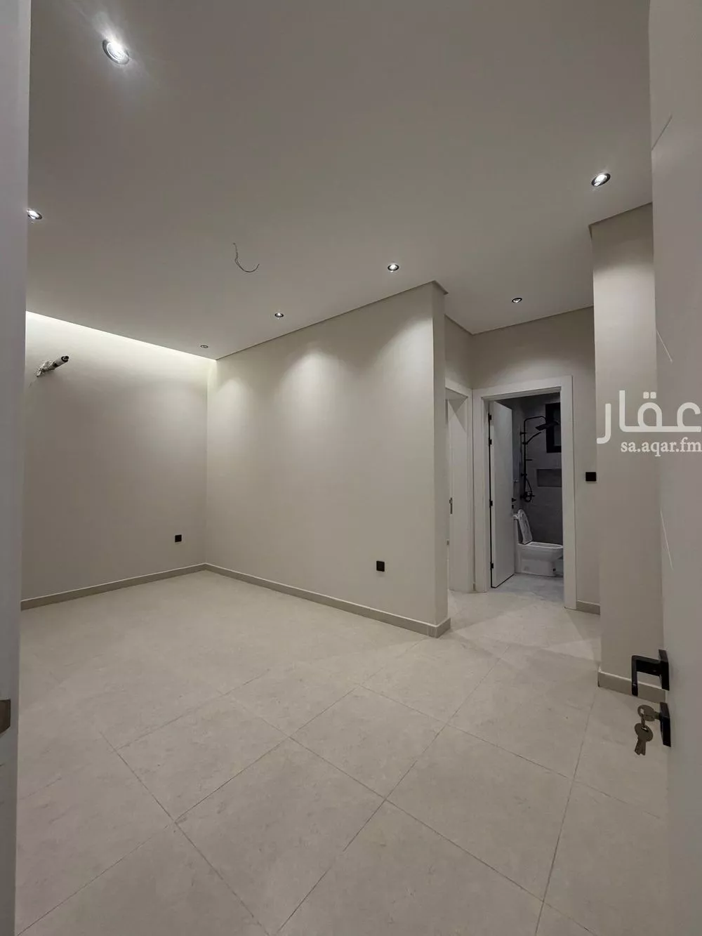 شقة 4 غرف في الريان 2