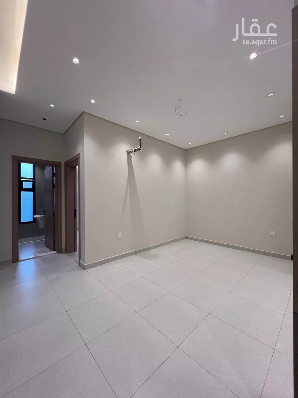 شقة 3 غرف في الريان 4