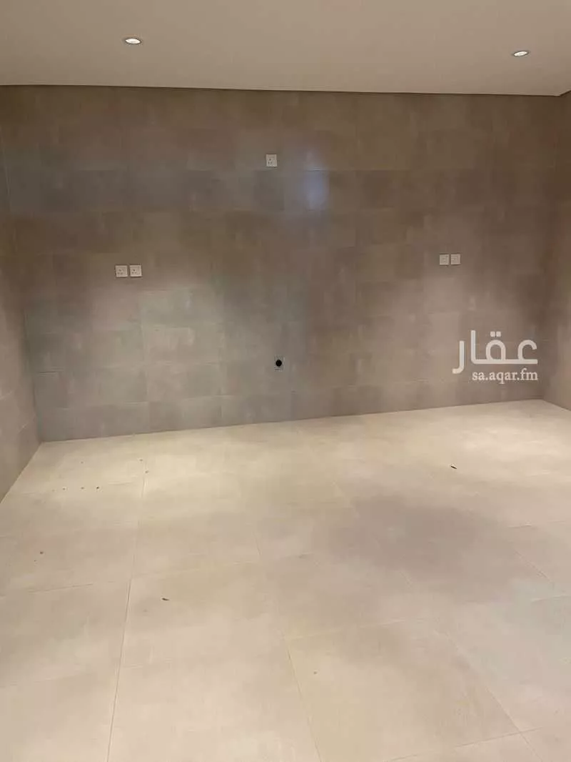 فيلا 8 غرف في الامواج 3