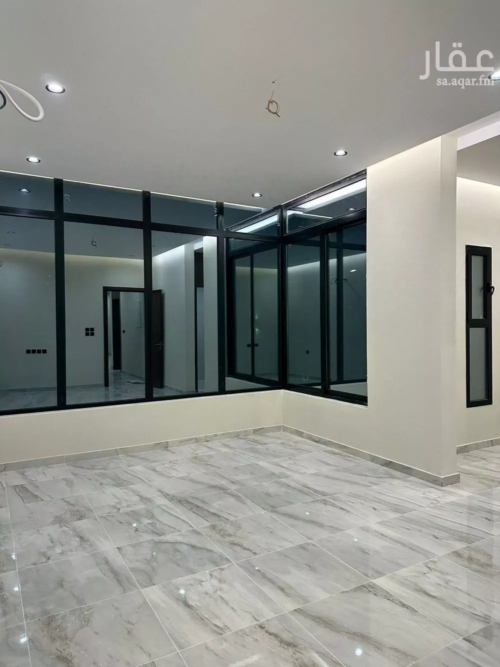 فيلا 6 غرف في الصوارى 2