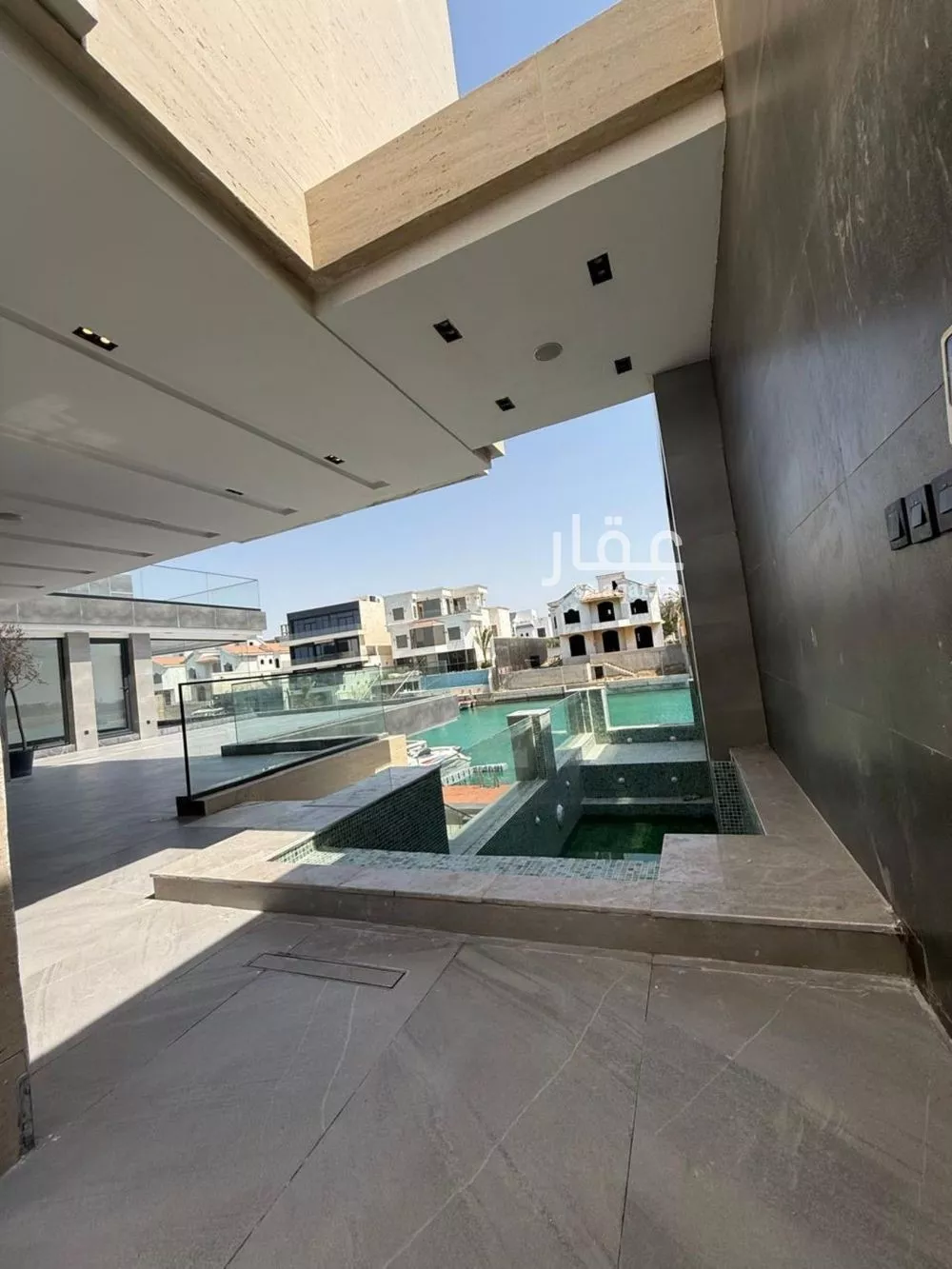 فيلا 6 غرف في الزمرد 4