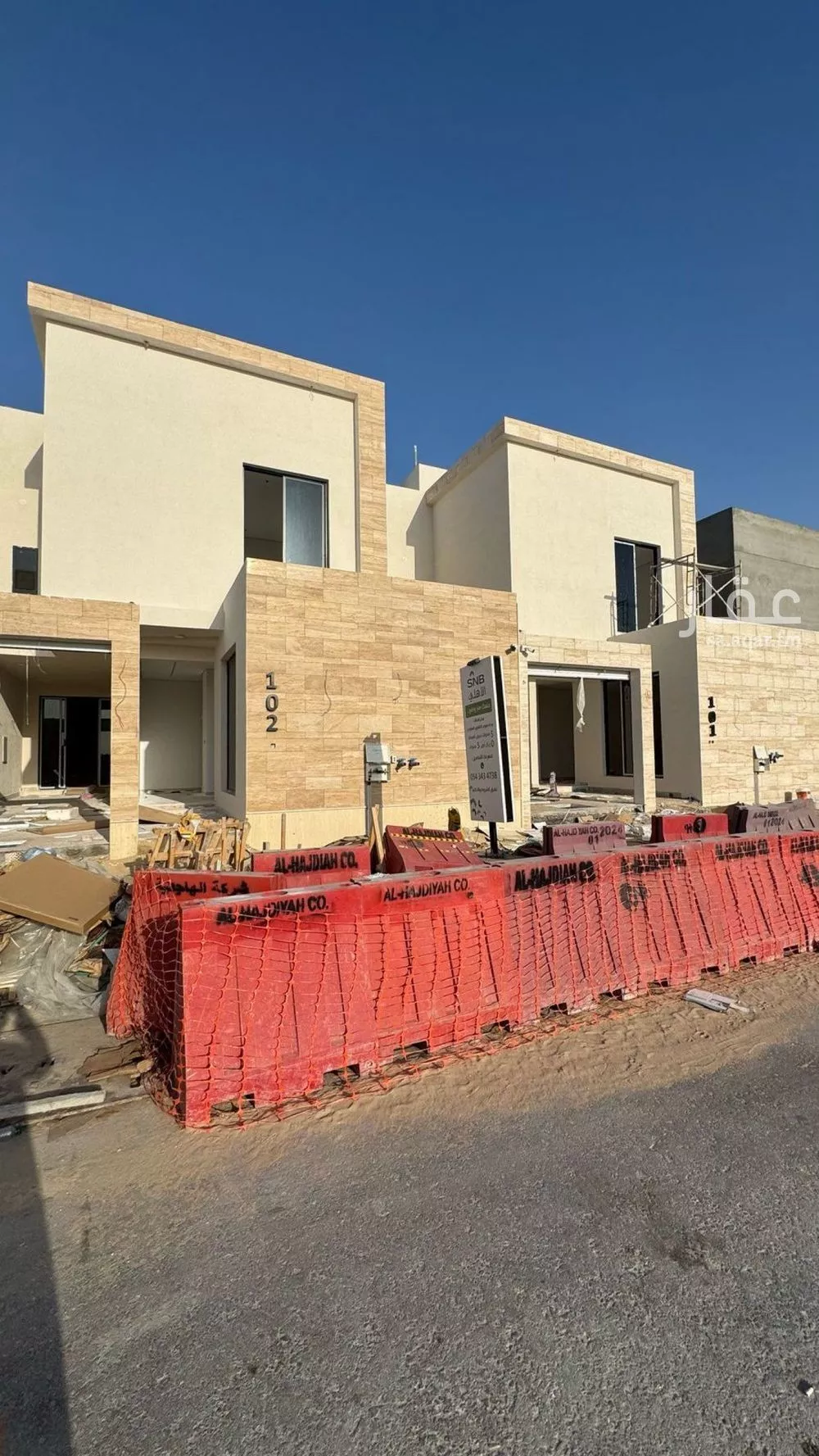 فيلا 6 غرف في الامواج 2