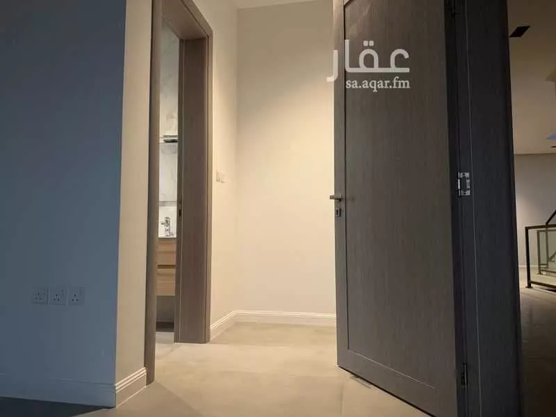 8 bedroom villa in East Beach, Eastern Province 13