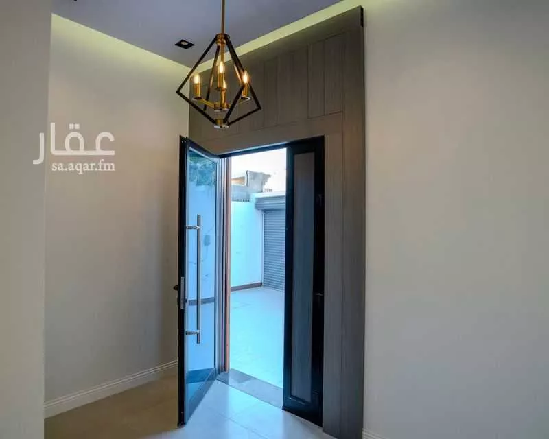 فيلا 8 غرف في الشاطئ الشرقي 5