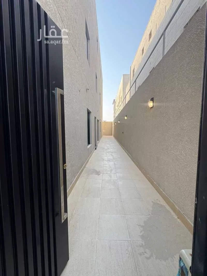 6 bedroom apartment in Uhud 2