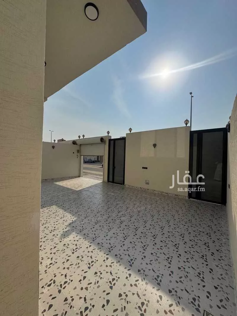 8 bedroom villa in Dahiat King Fahd, Eastern Province 7
