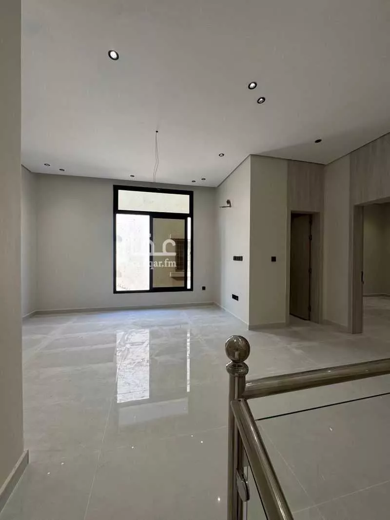 8 bedroom villa in Dahiat King Fahd, Eastern Province 12