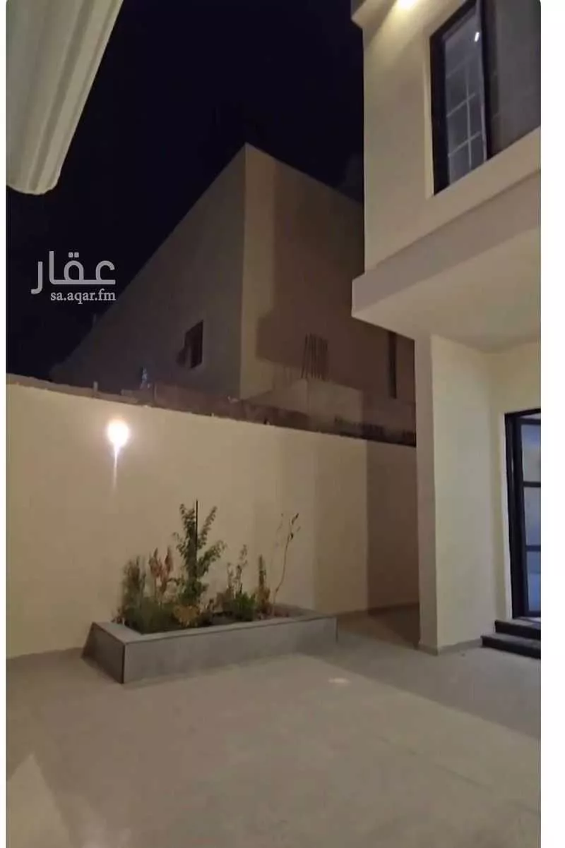 5 bedroom apartment in Dahiat King Fahd 3