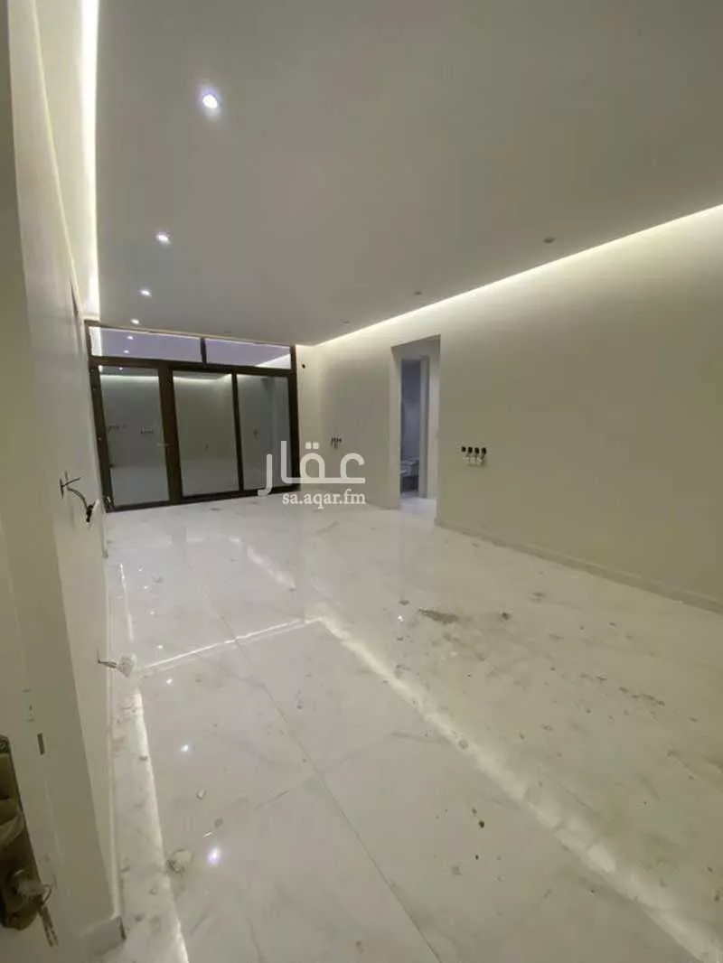 5 bedroom apartment in Al Buhairah, Eastern Province 17