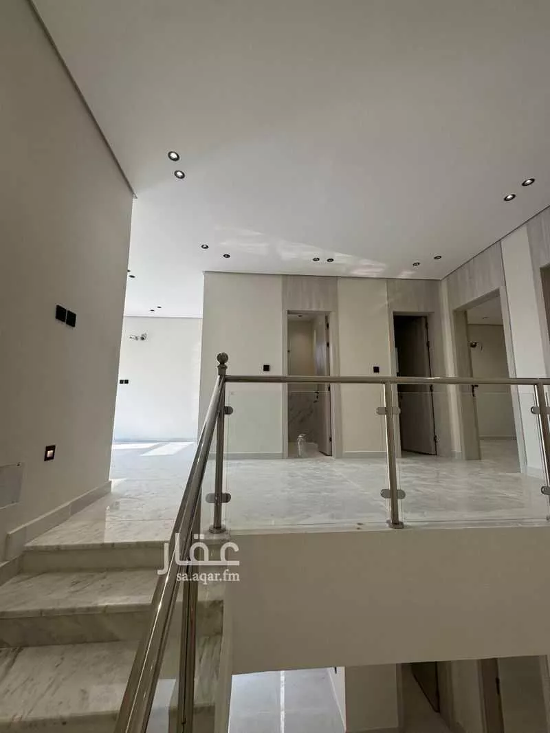 8 bedroom villa in Dahiat King Fahd, Eastern Province 9