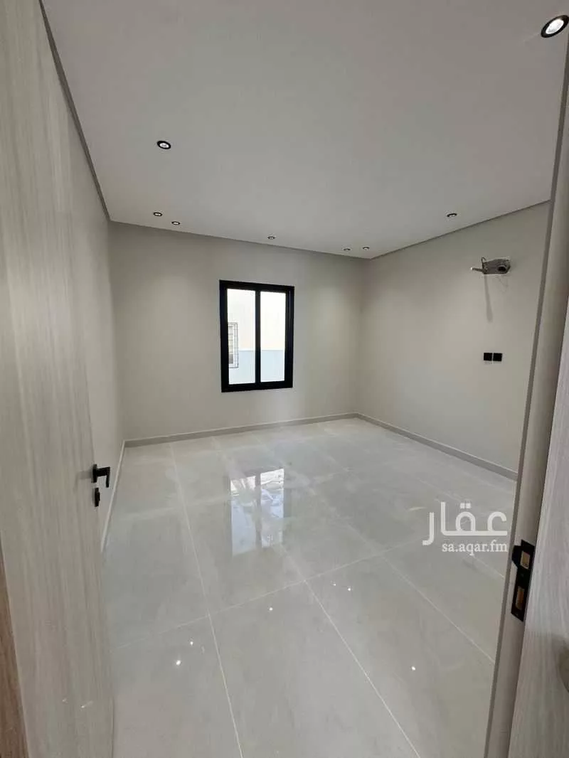 8 bedroom villa in Dahiat King Fahd, Eastern Province 20