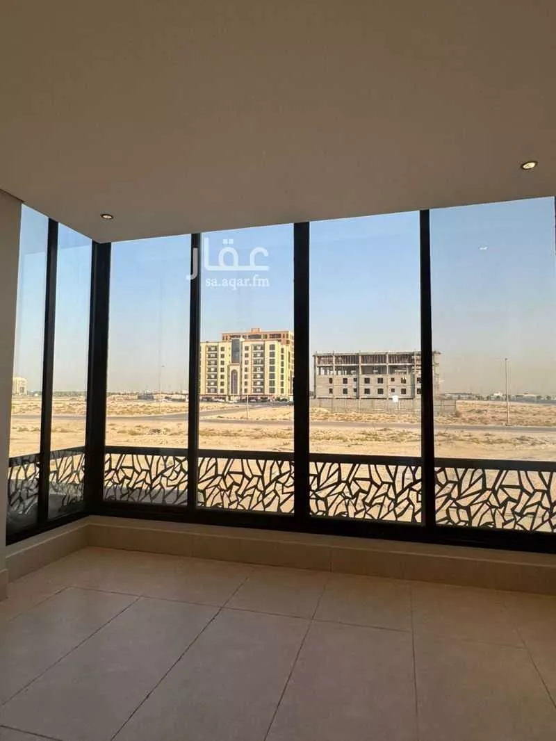 عمارة 212 م² في ضاحية الملك فهد 3