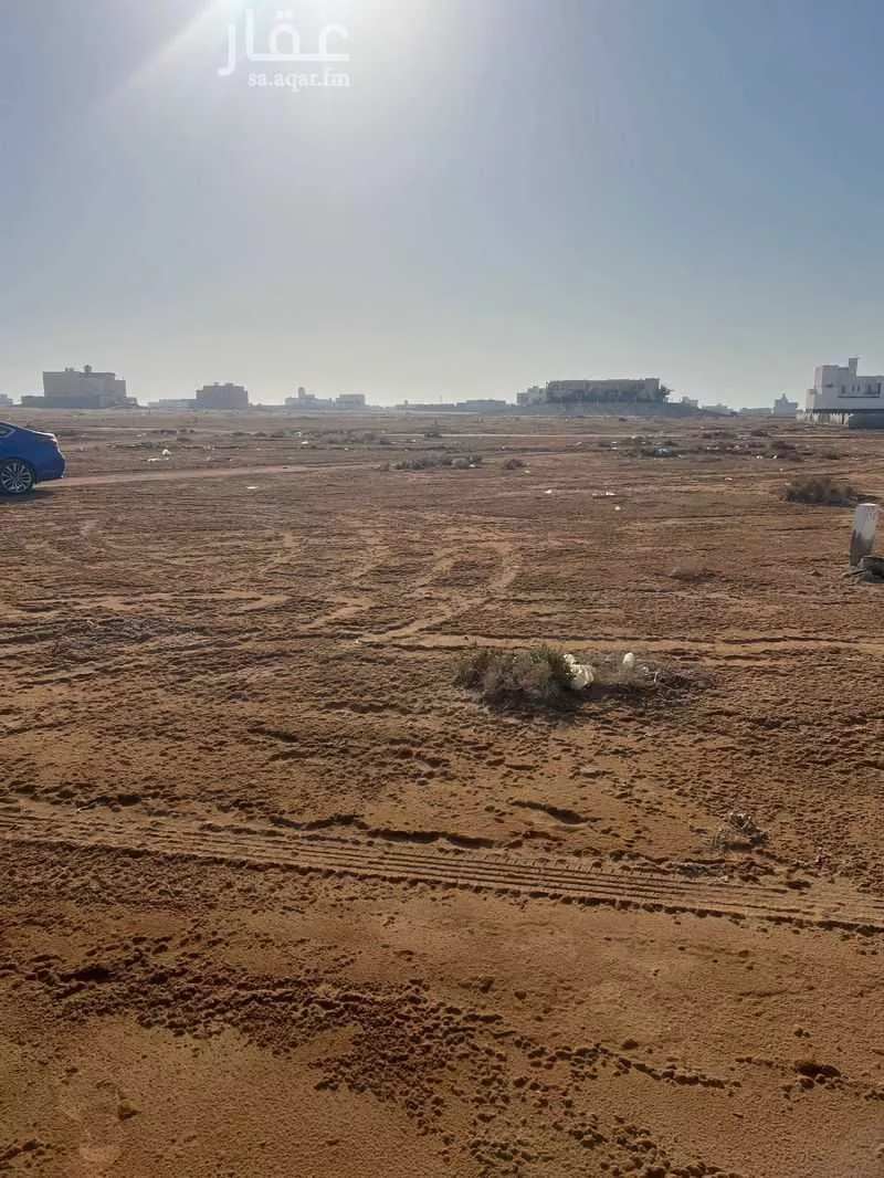 900 sqm land in Az Zomorod 5