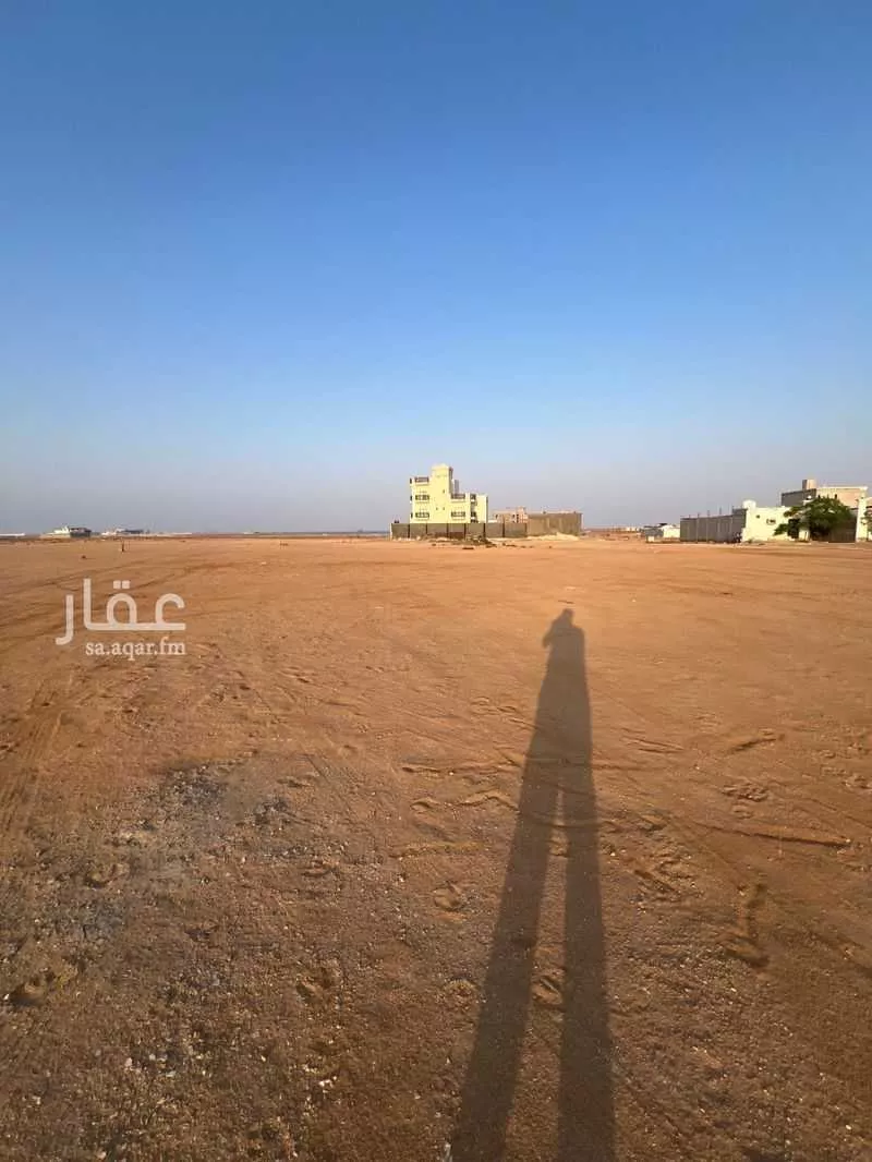 900 sqm land in Az Zomorod 3