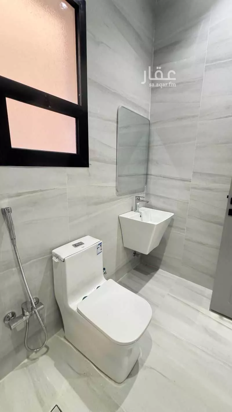 دوبلكس 7 غرف في الجنادرية 5