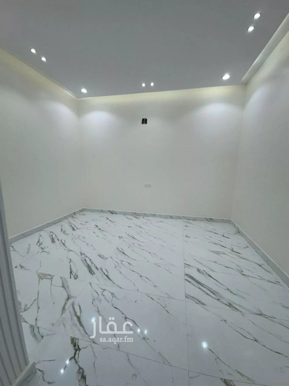 فيلا 5 غرف في العريجاء الغربية 2