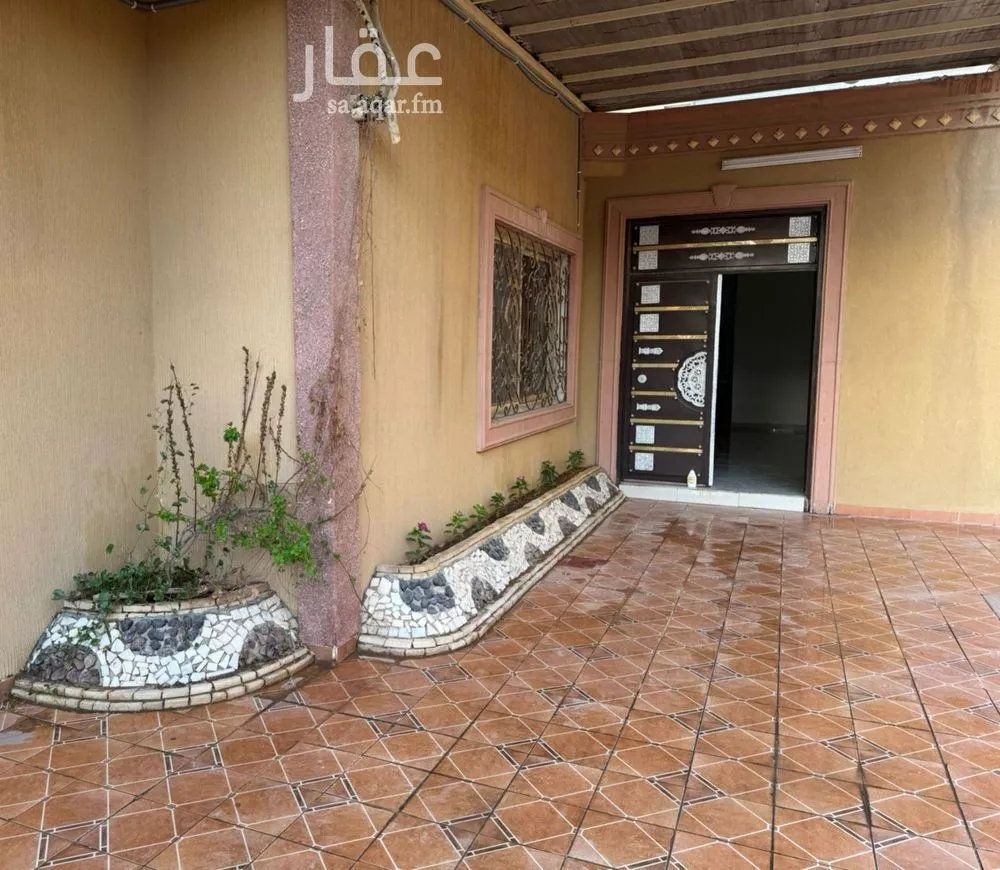 6 bedroom apartment in Ad Dar Al Baida 2