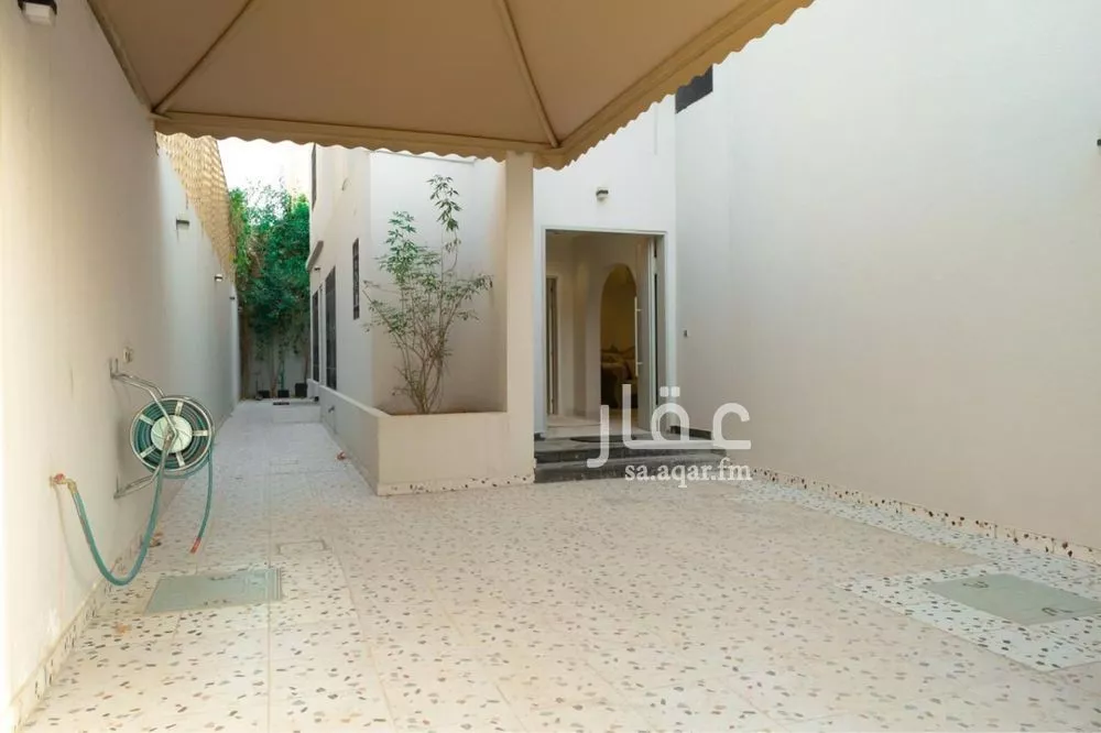 دوبلكس 7 غرف في النرجس 2