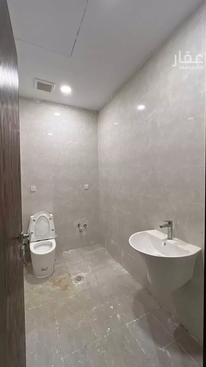 فيلا 6 غرف في الجنادرية 5