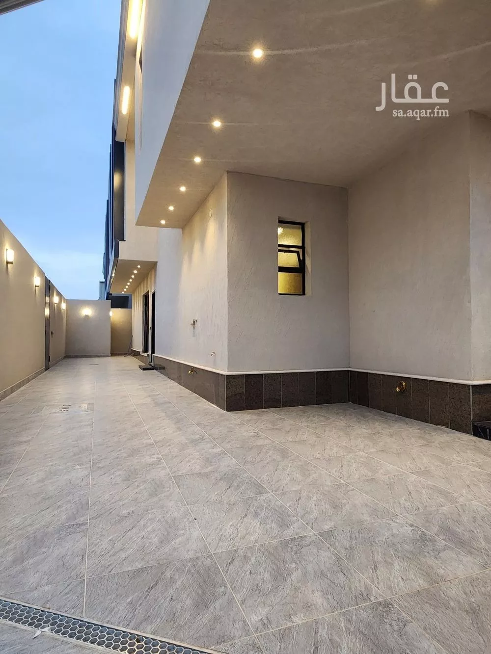 5 bedroom villa in Al Rimal 5