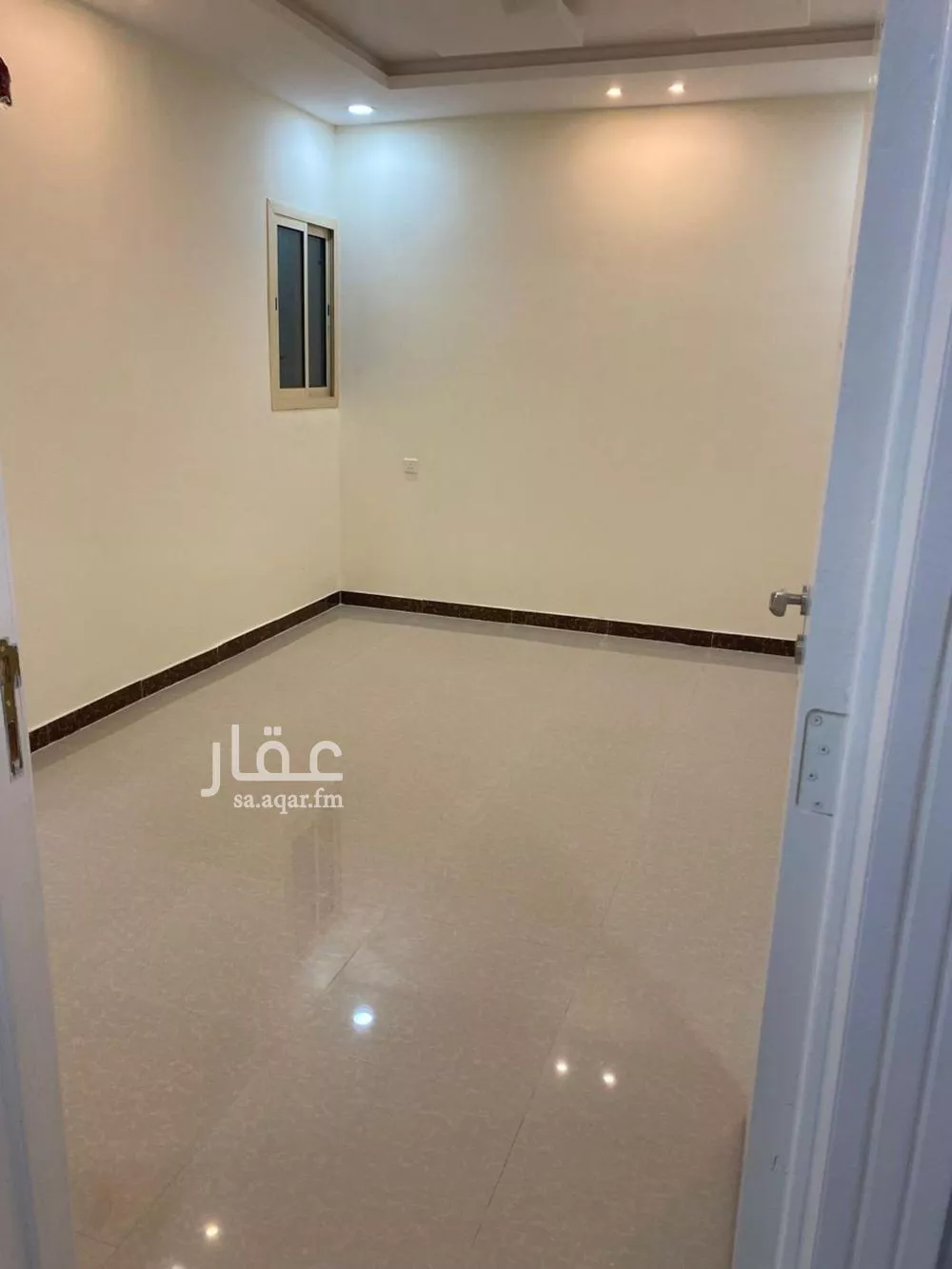 شقة 4 غرف في طويق 3