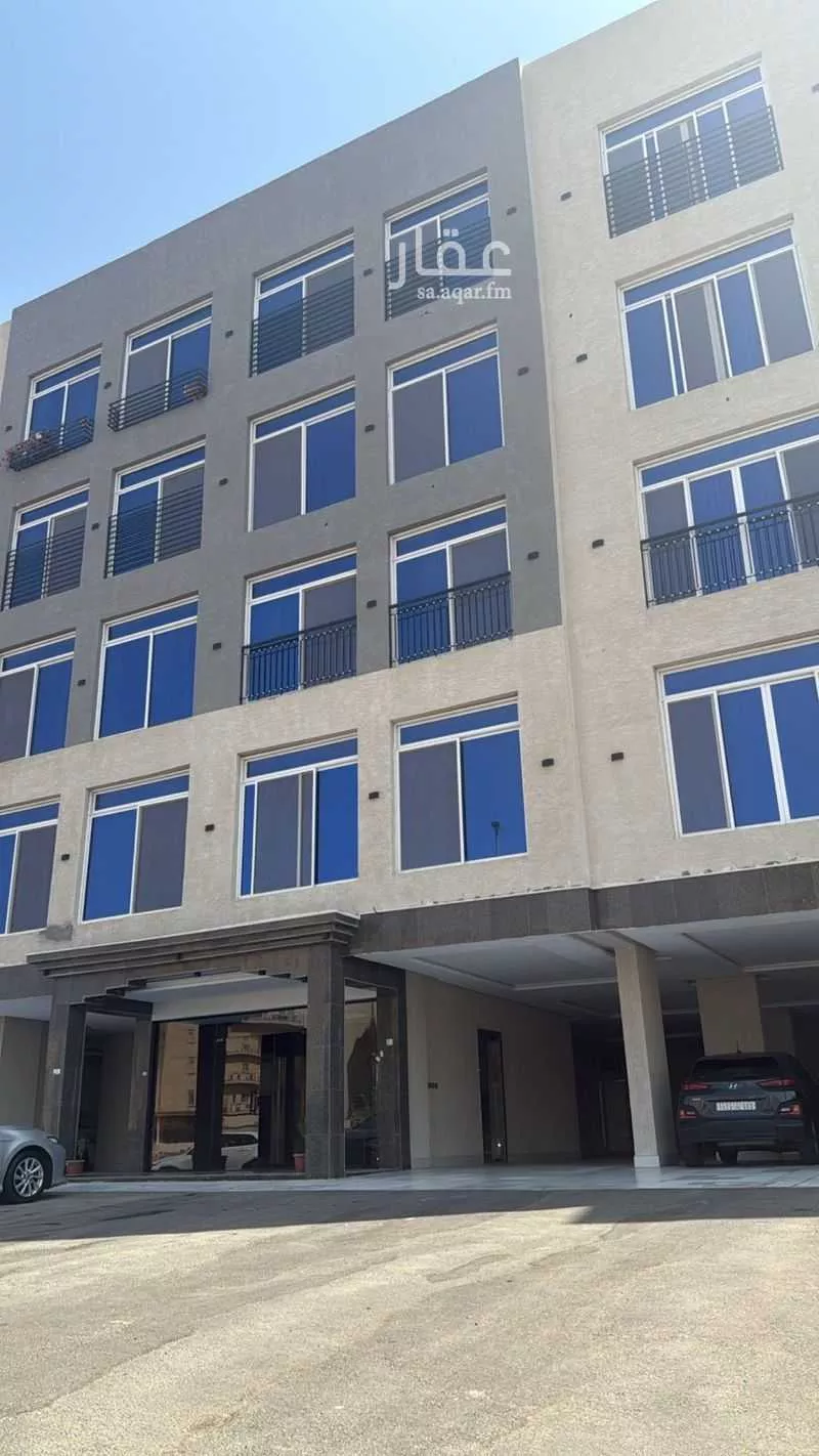 شقة 5 غرف في الريان 1