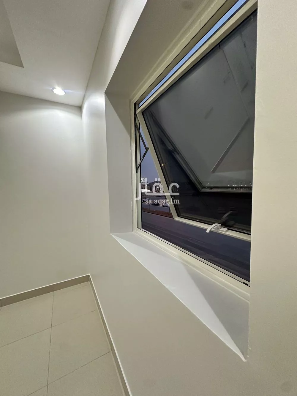 شقة 4 غرف في الياسمين 5