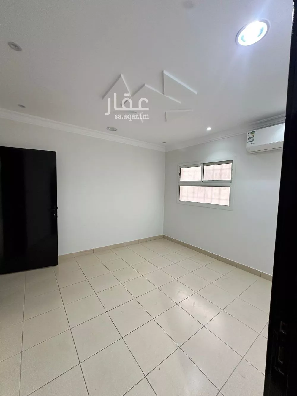فيلا 8 غرف في الوادي 27