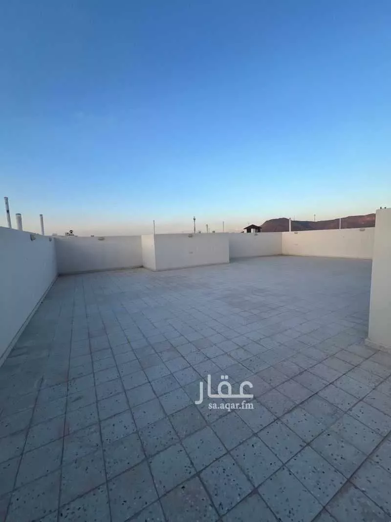 600 sqm building in Warqan 2