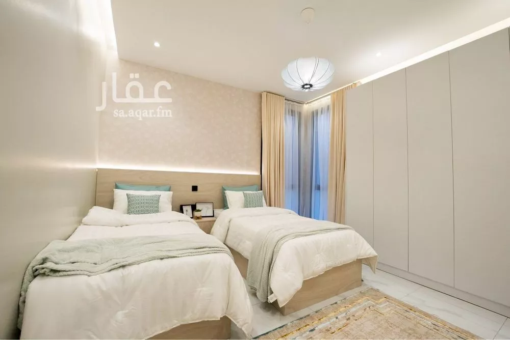 شقة 4 غرف في الصفا 5